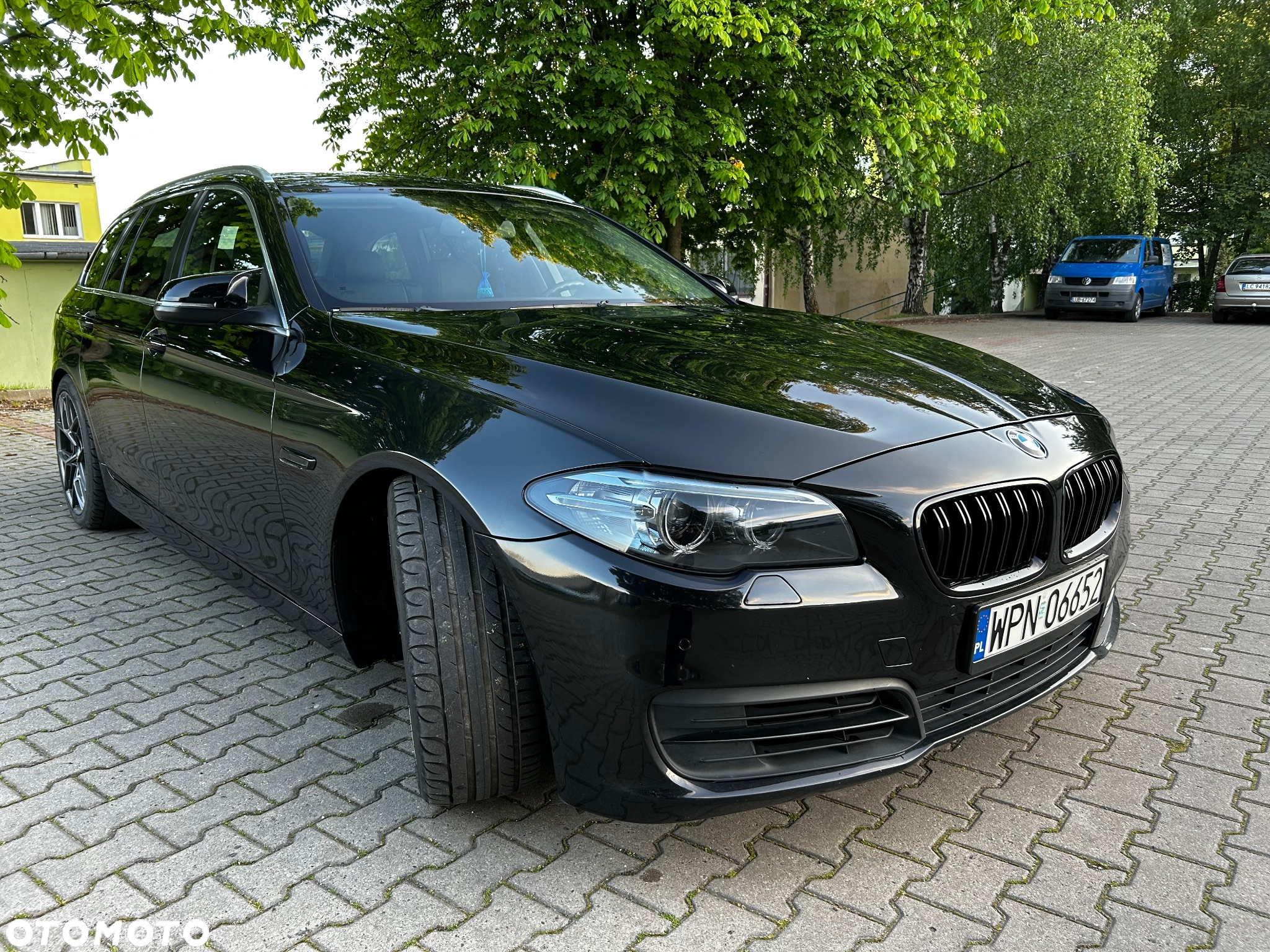 BMW Seria 5 520d xDrive - 9