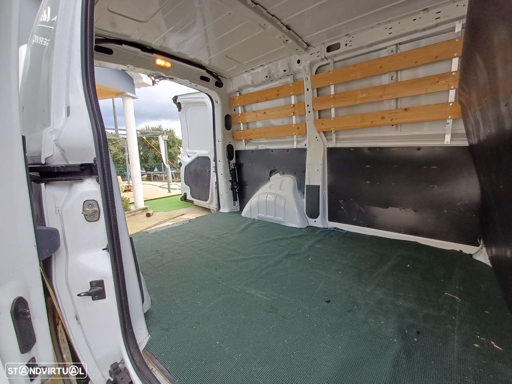 Peugeot Expert 1.6 HDi 227 L1H1 - 11