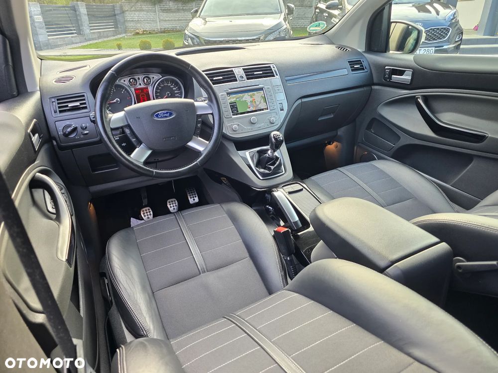 Ford Kuga 2.0 TDCi 2x4 Titanium - 23