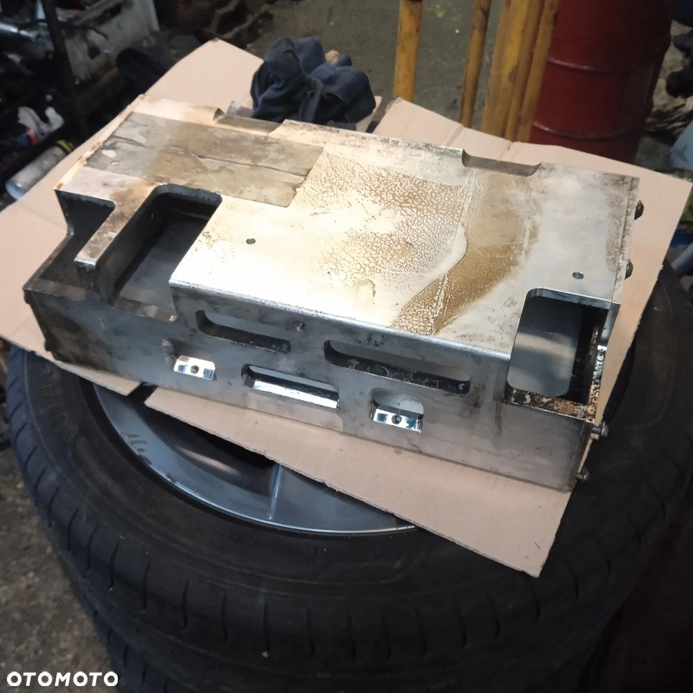 Obudowa akumulatora A6 C8 4K0915431F - 1