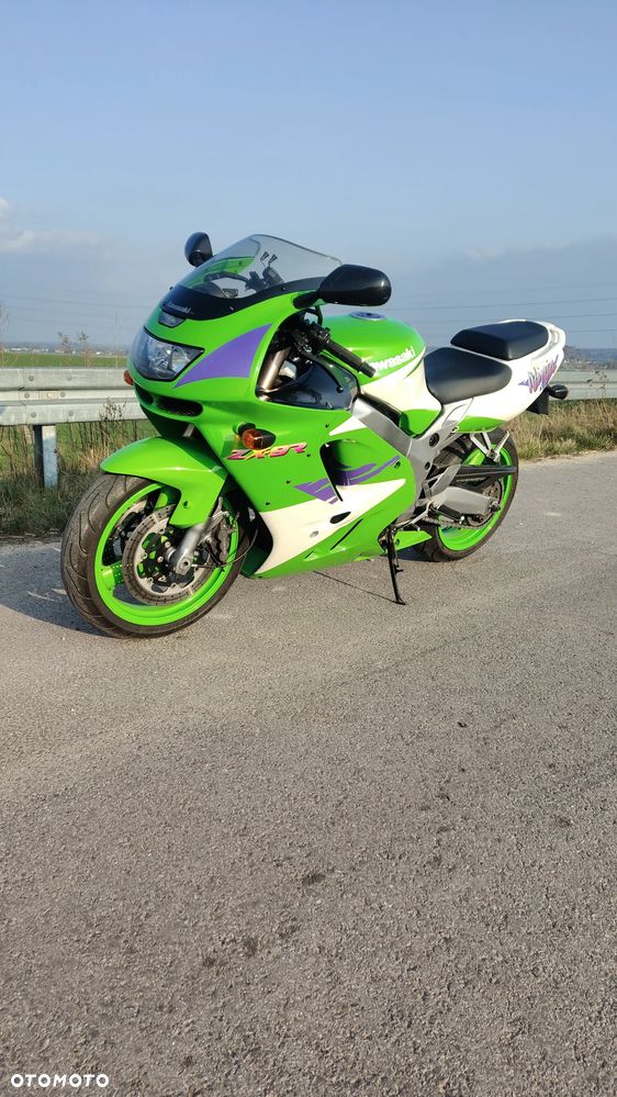 Kawasaki ZXR - 9