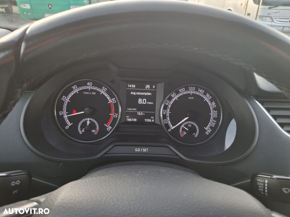 Skoda Octavia 1.4 TSI DSG Ambition - 10