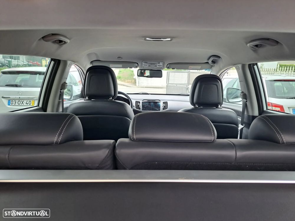 Kia Sportage 1.7 CRDI ISG Xtra Edition - 17