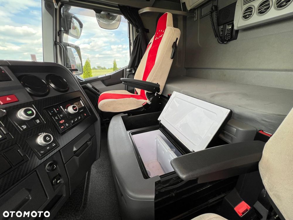 Renault T520/ HIGH CAB/ MODEL 2021/ ZABUDOWY/ KLIMA POSTOJOWA/ TOP STAN - 34