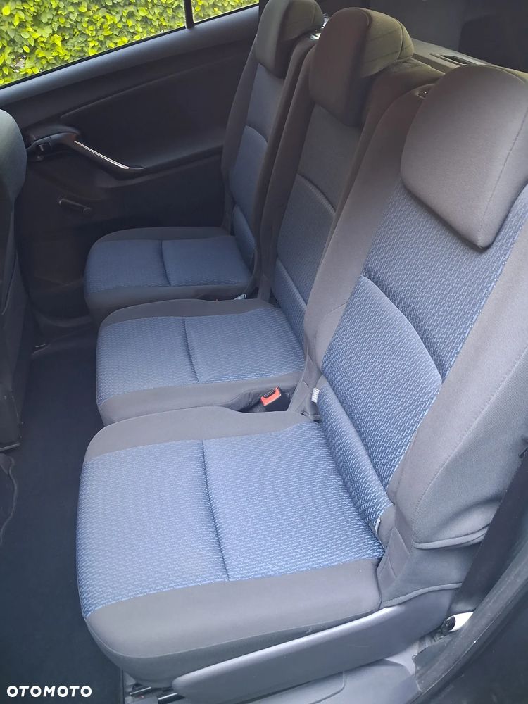 Toyota Verso - 24