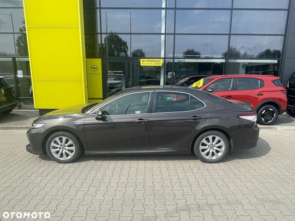 Toyota Camry 2.5 Hybrid Comfort CVT - 1