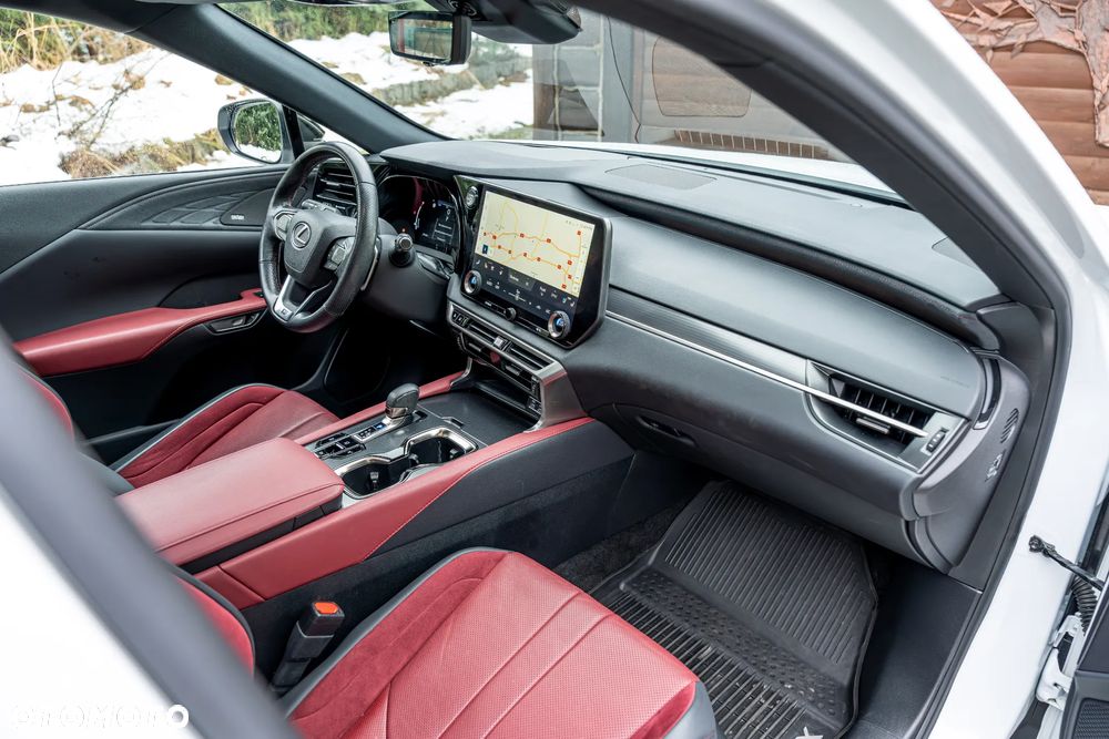 Lexus RX 500h F Sport Edition - 25