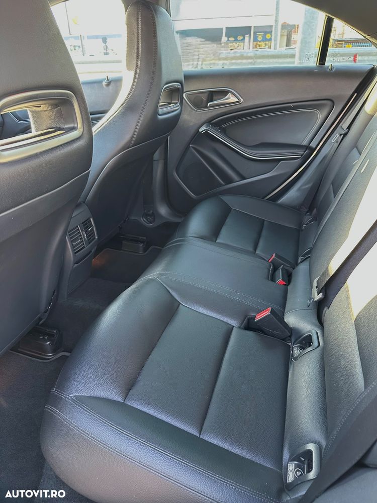 Mercedes-Benz CLA 220 - 9