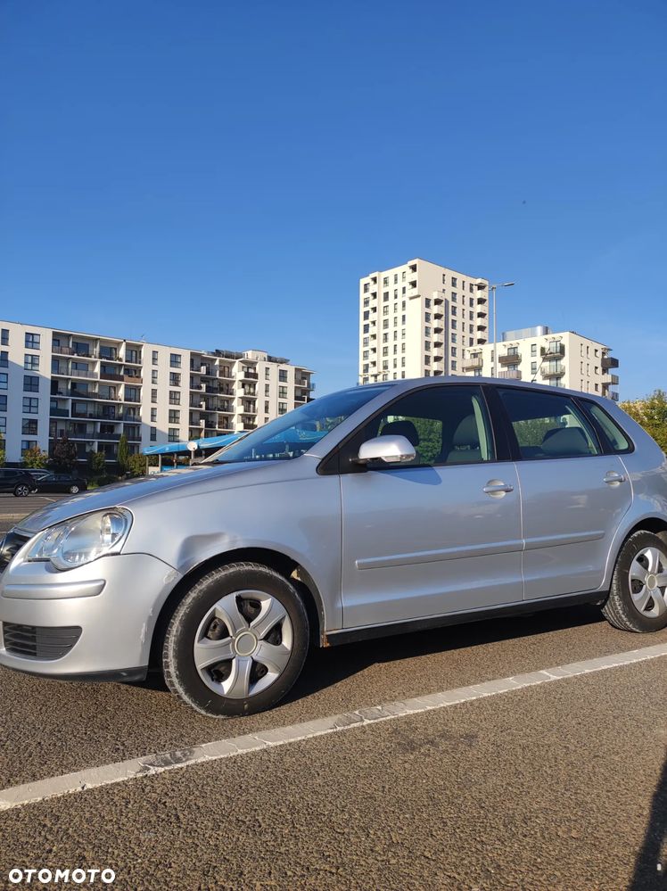 Volkswagen Polo 2009 photo 5