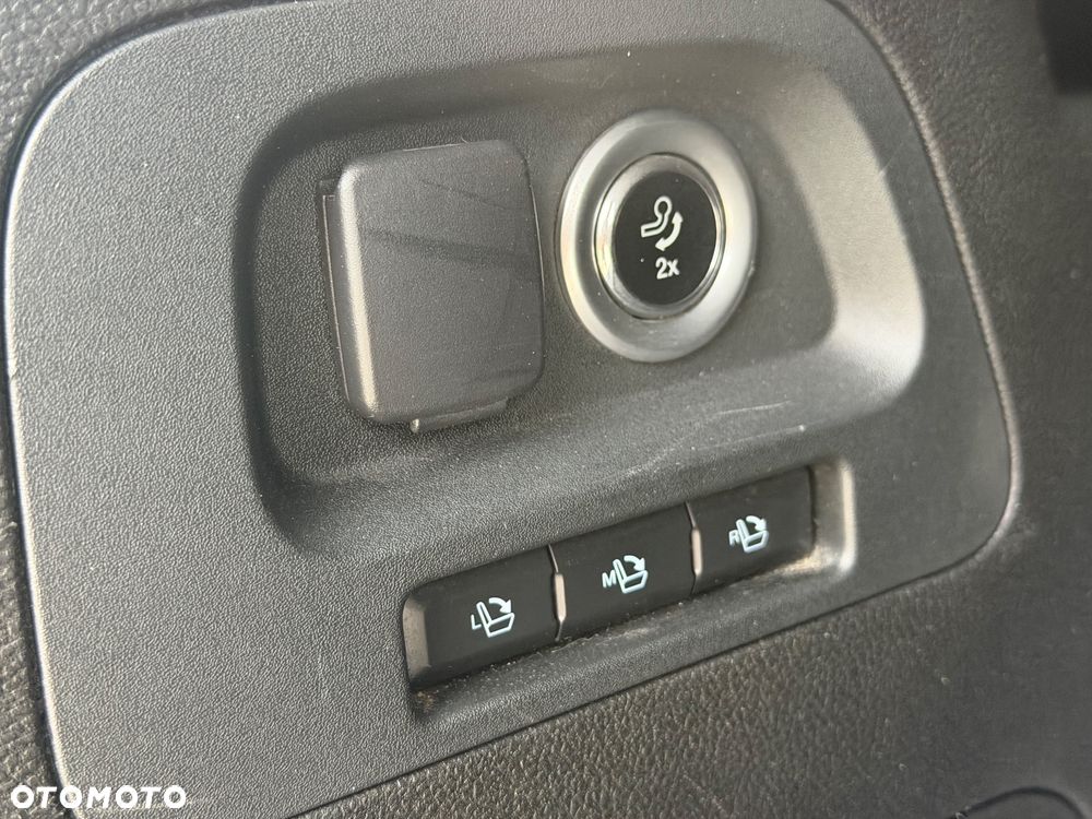 Ford S-Max 2.0 EcoBlue ST-Line - 11