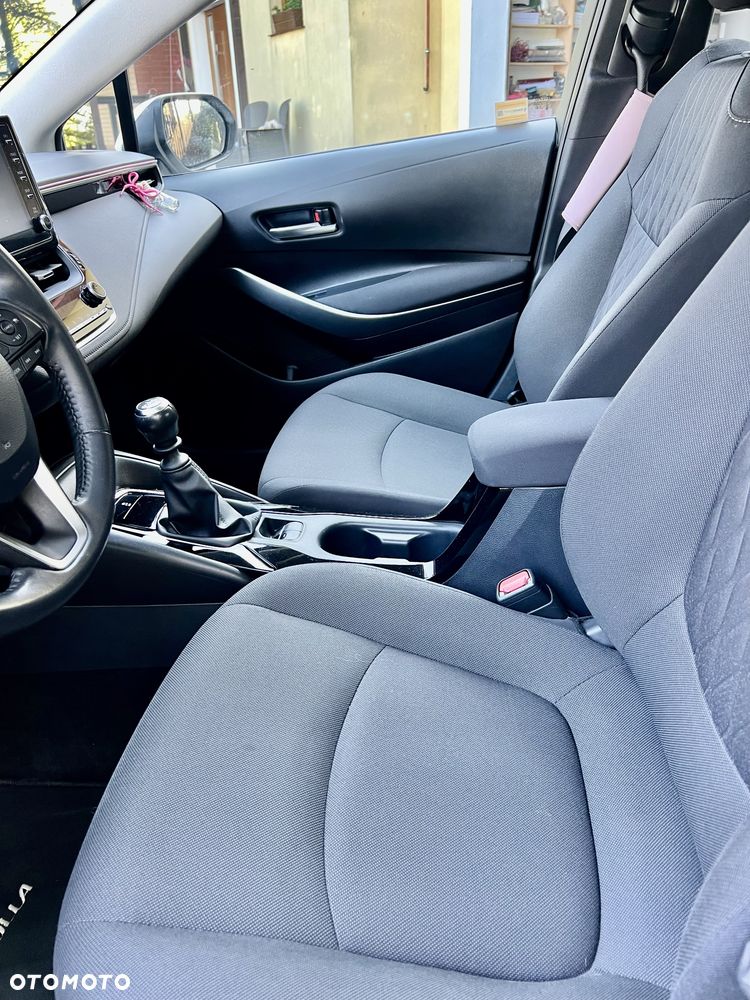 Toyota Corolla - 4