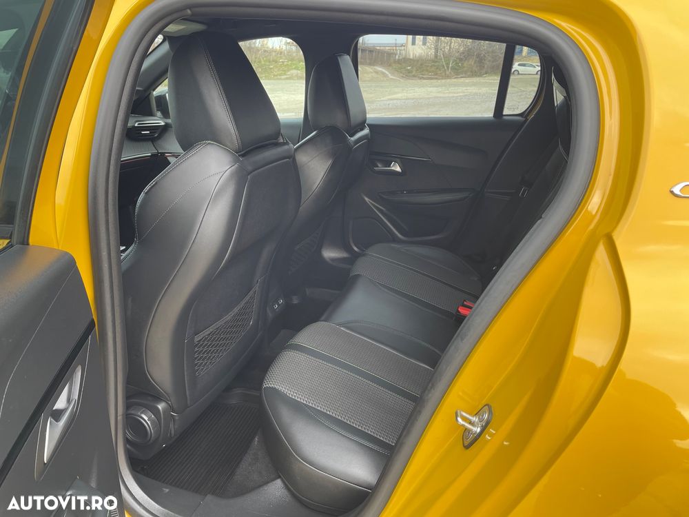 Peugeot 208 1.2 L PureTech STT EAT8 GT Line - 14