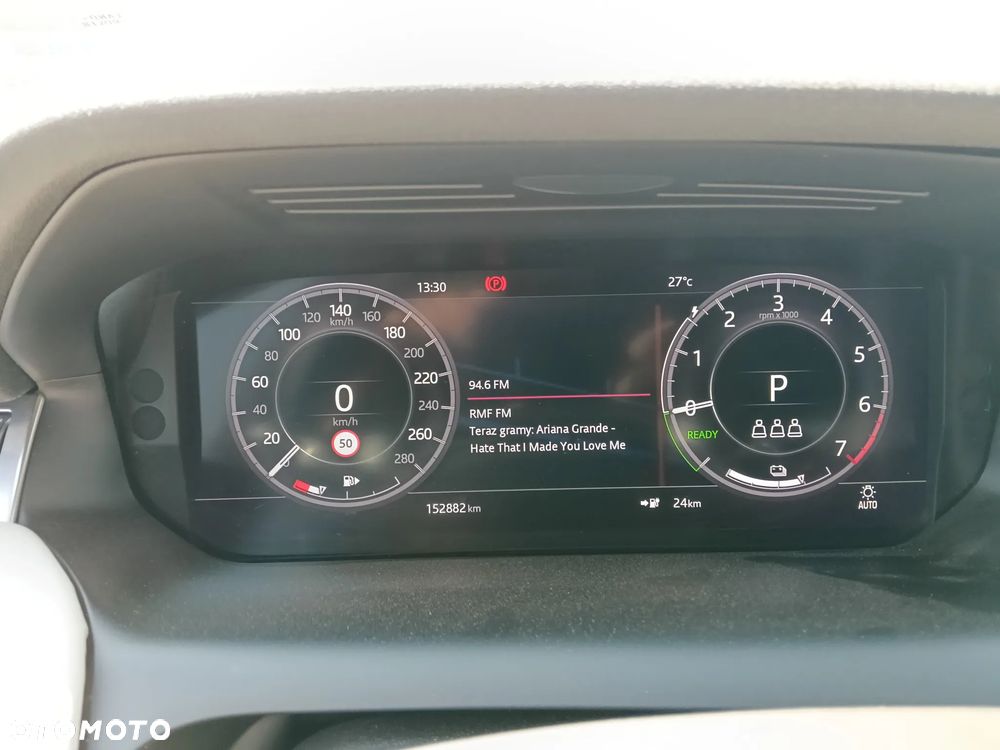 Land Rover Discovery Sport P300e R-Dynamic - 25