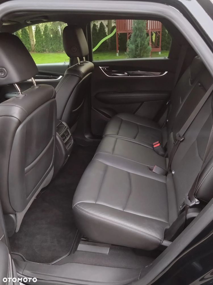 Cadillac XT5 - 11