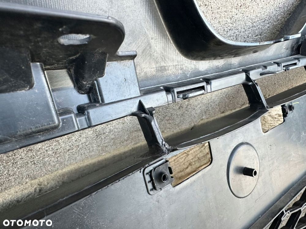 zderzak przód przedni toyota corolla xii e21 sedan lift fl 2023- + kratka - 9