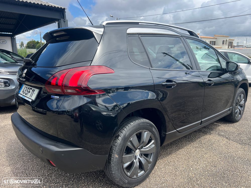 Peugeot 2008 1.2 PureTech Style - 33
