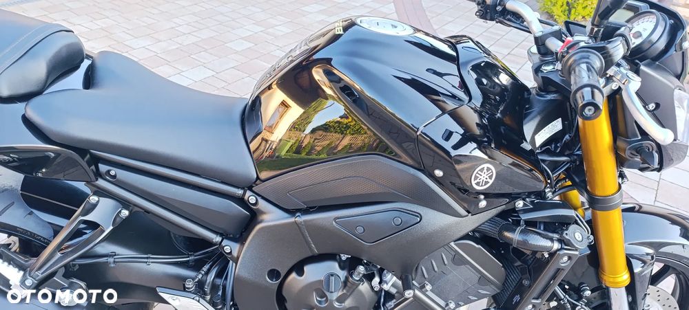 Yamaha FZ8 - 24