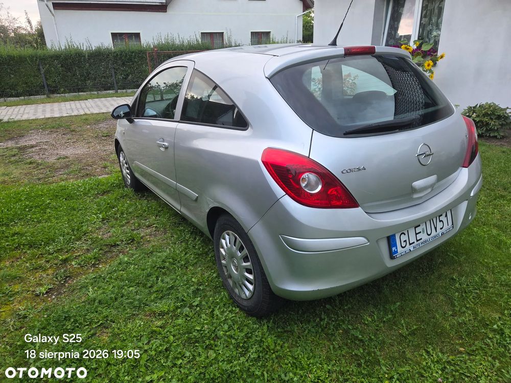 Opel Corsa 1.2 16V Silverline - 3