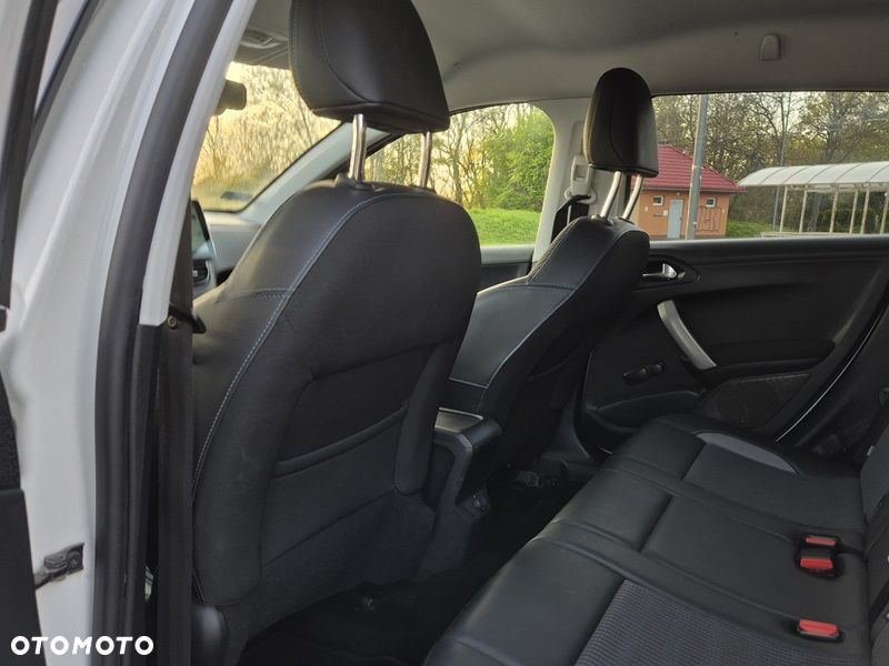 Peugeot 2008 PureTech 110 Stop&Start Urban Move - 9