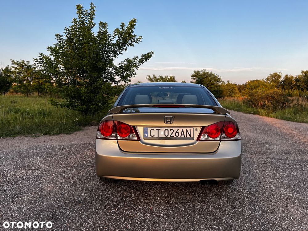 Honda Civic 1.8 Comfort - 4