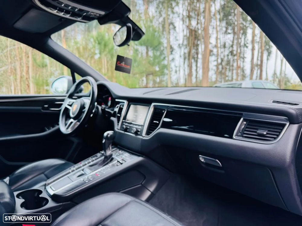 Porsche Macan S - 39