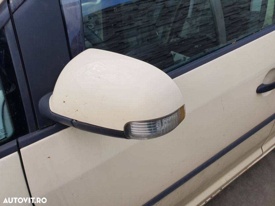 OGLINDA VW TOURAN S. 2008 - 1