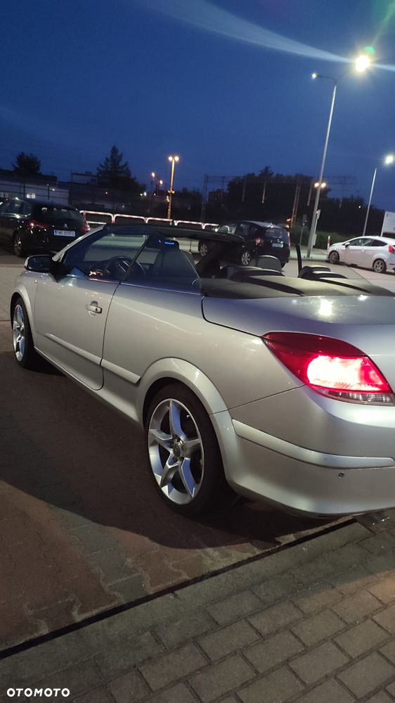 Opel Astra 1.9 CDTI Cosmo - 7