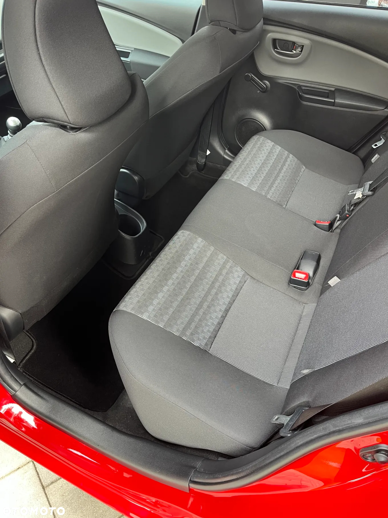 Toyota Yaris 1.33 Premium - 11