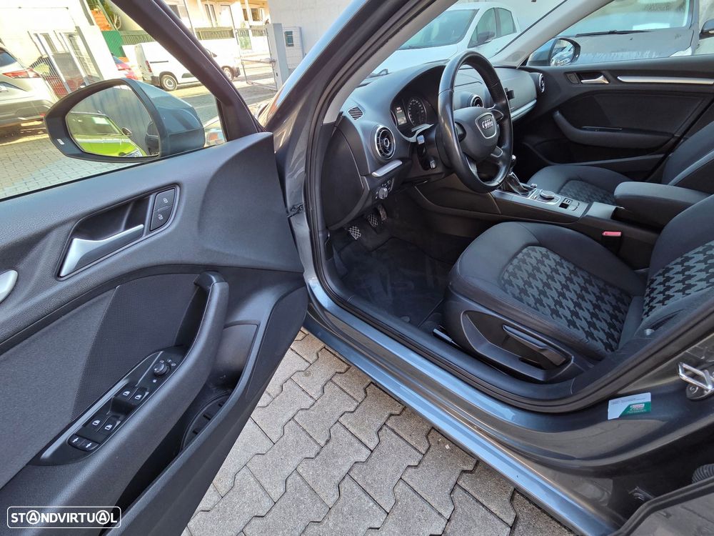 Audi A3 Limousine 1.6 TDI Attraction - 14