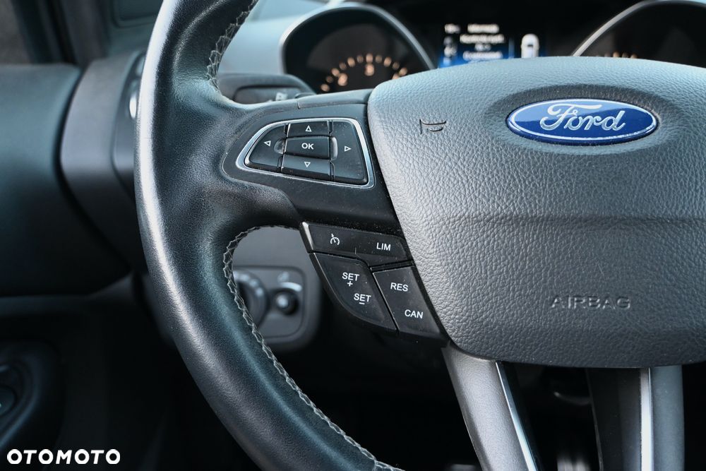 Ford Kuga 2.0 TDCi 4x4 ST-Line - 33