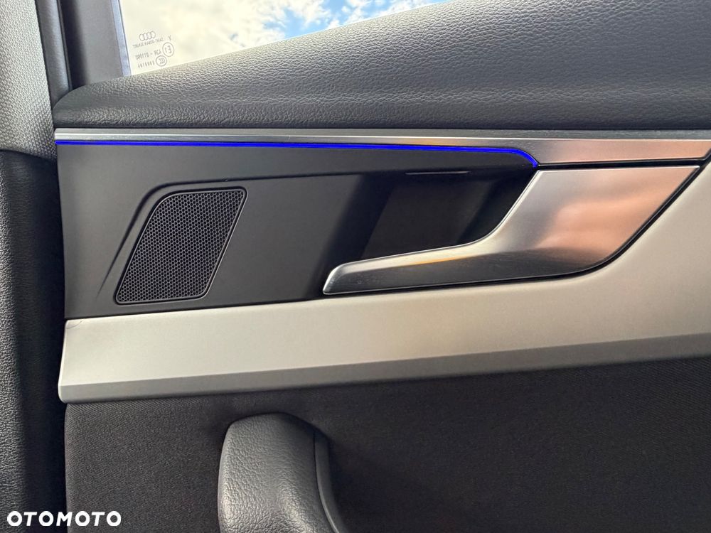 Audi A4 Limousine - 28