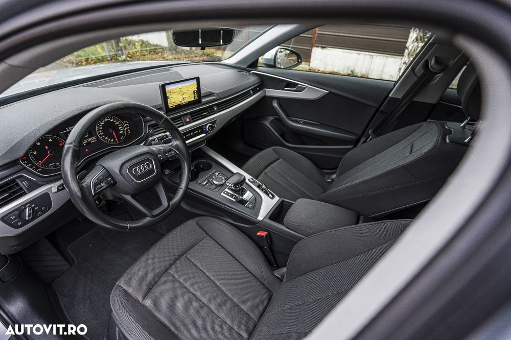 Audi A4 Avant 35 TDI S tronic design - 29