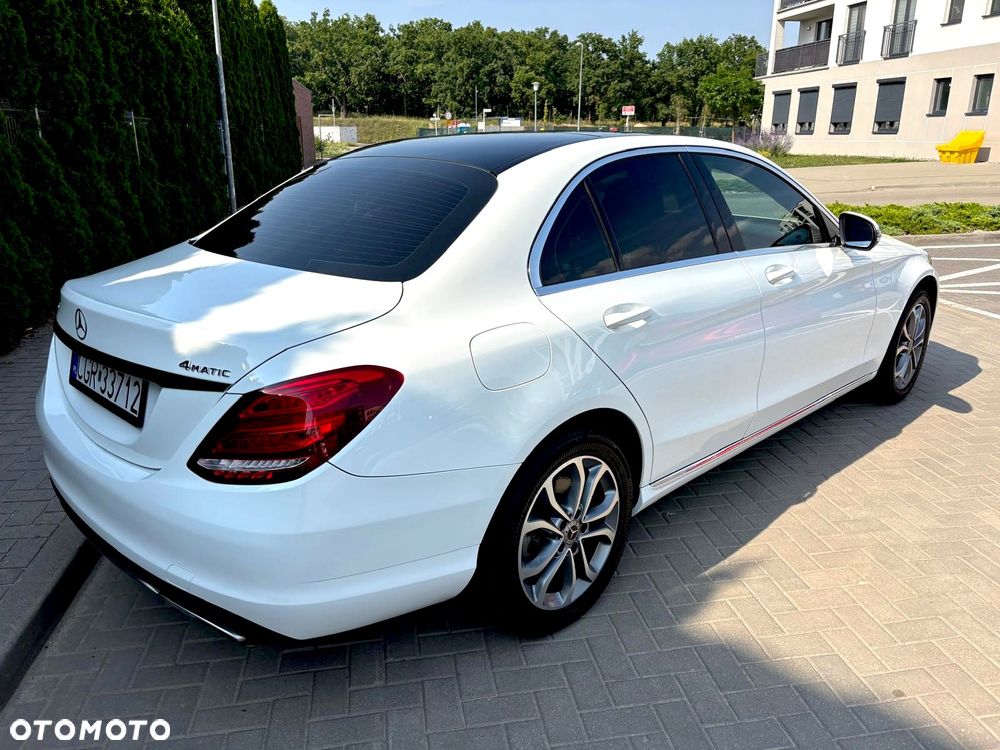 Mercedes-Benz Klasa C 300 9G-TRONIC AMG Line - 5