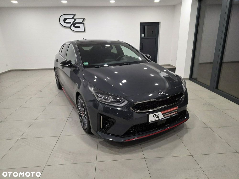 Kia ProCeed 1.6 T-GDI GT DCT - 11