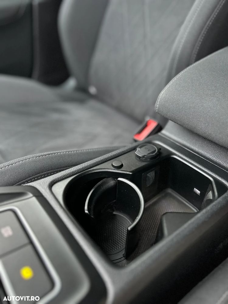 Volkswagen Golf 2.0 TDI Life - 28