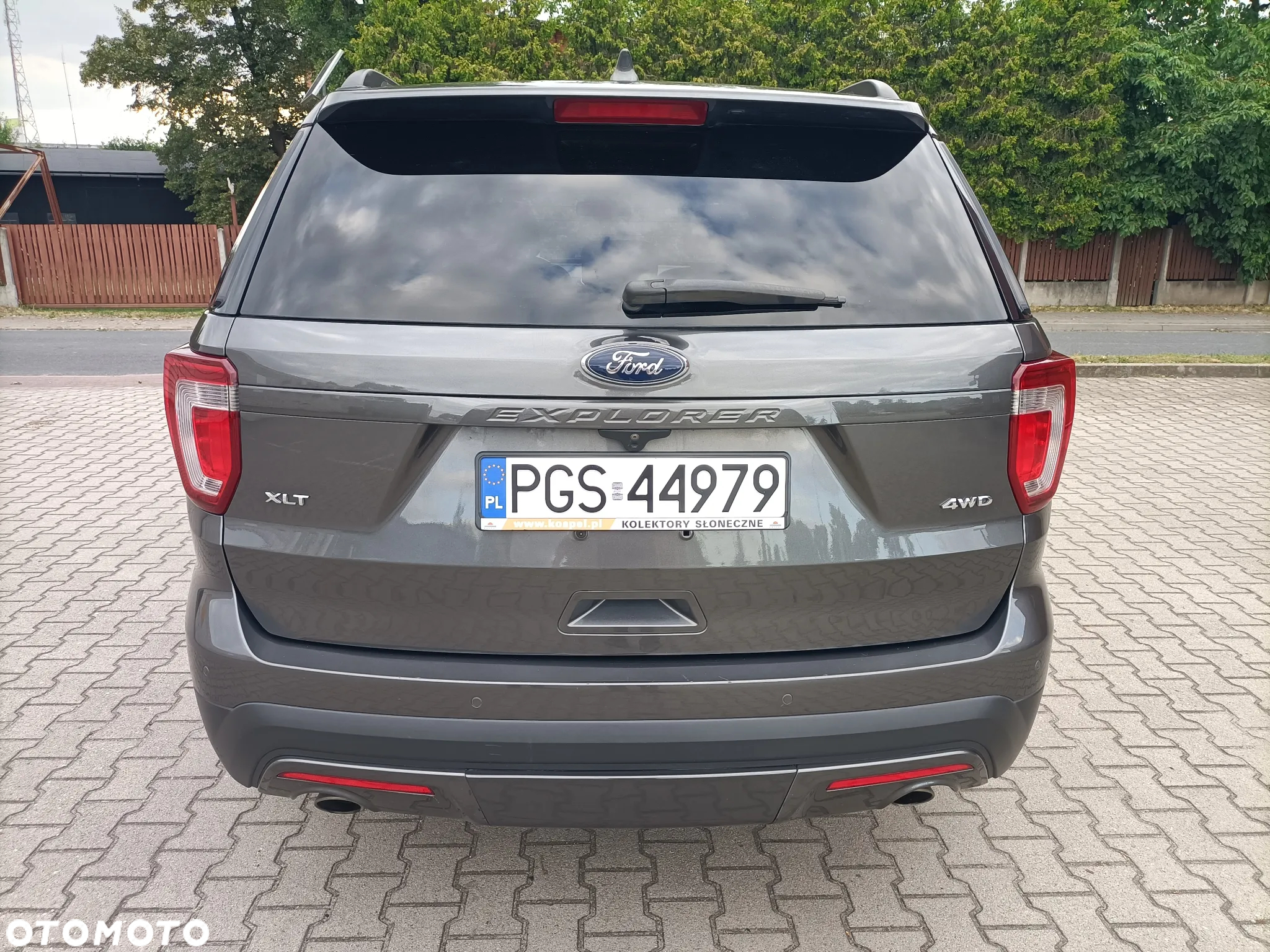Ford Explorer - 6