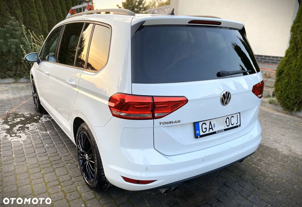 Volkswagen Touran 1.4 TSI BMT Comfortline - 4