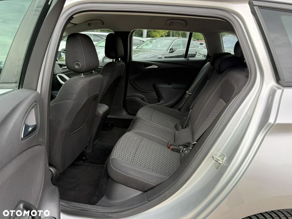 Opel Astra - 14