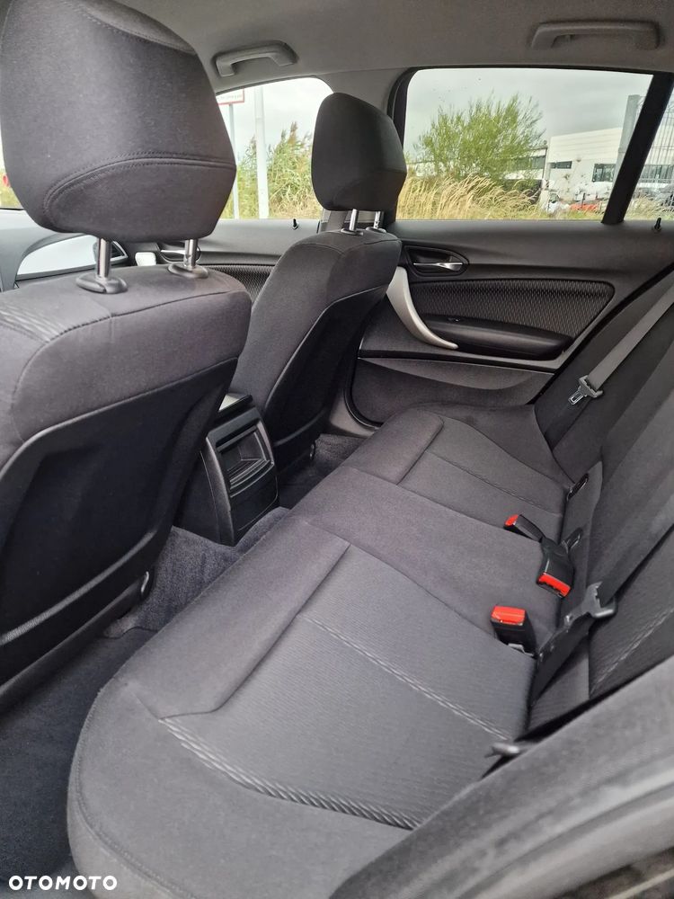 BMW Seria 1 118i - 27