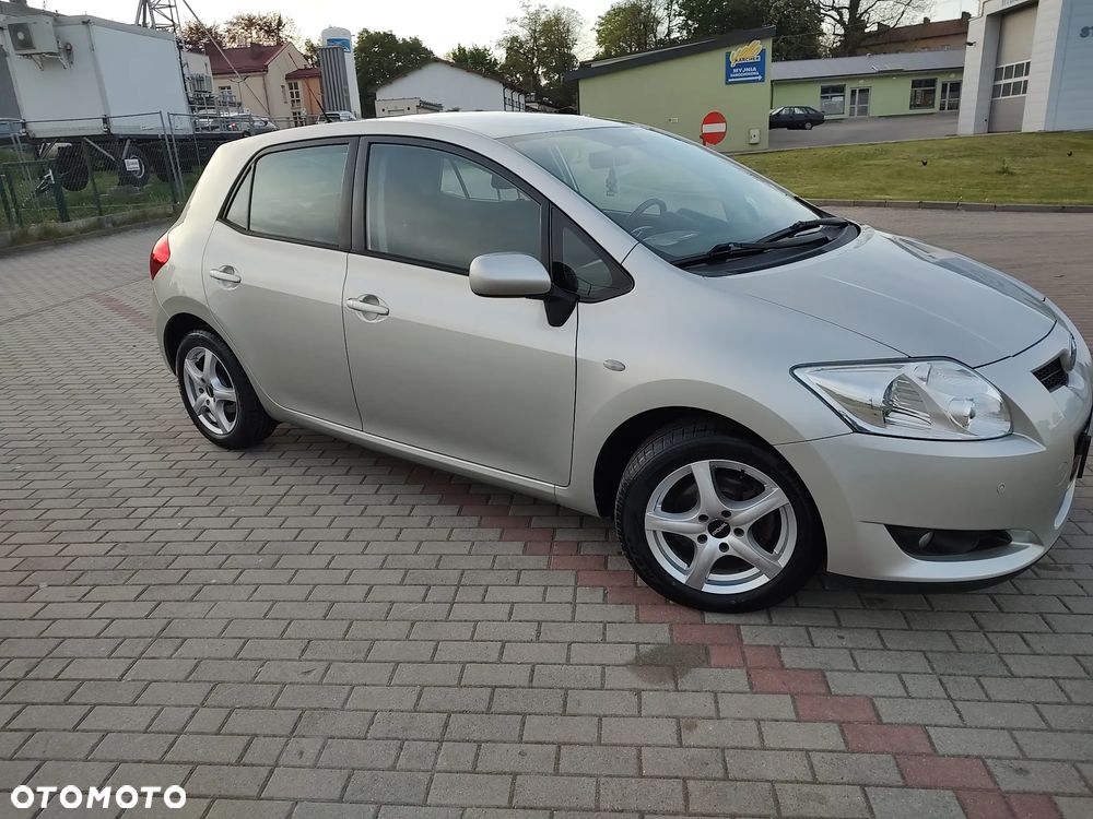 Toyota Auris 1.6 VVT-i Premium MM - 18