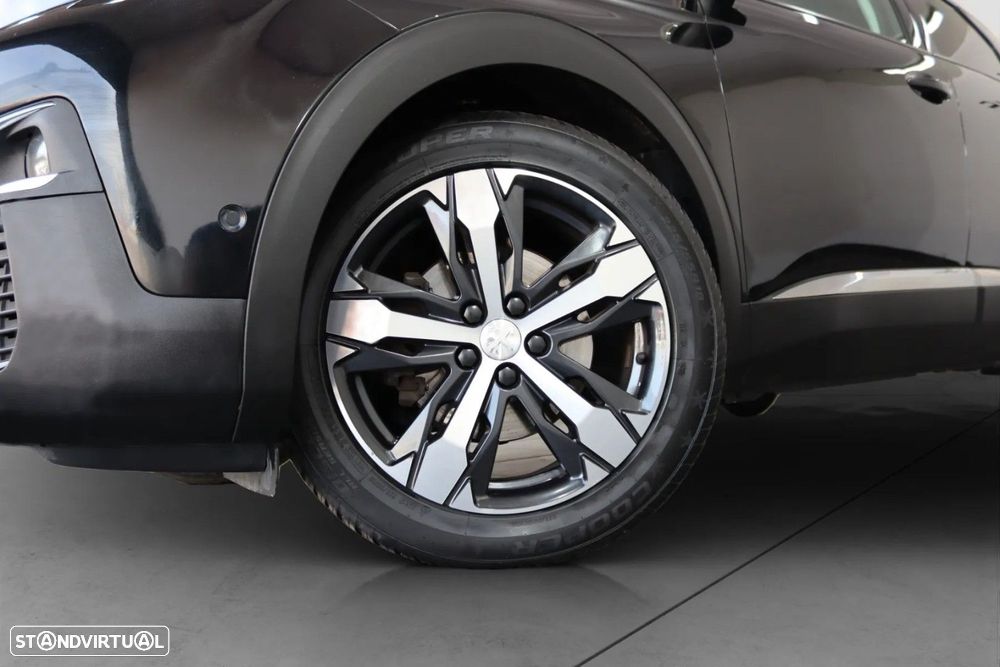 Peugeot 3008 1.2 PureTech Allure EAT6 - 17