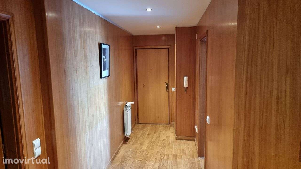 Quarto Estudantes Universidade Fernando Pessoa e Polo Universitário - Grande imagem: 3/22