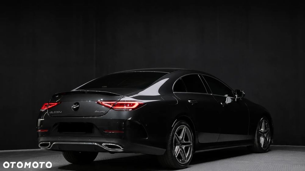 Mercedes-Benz CLS 300 d 4-Matic AMG - 2