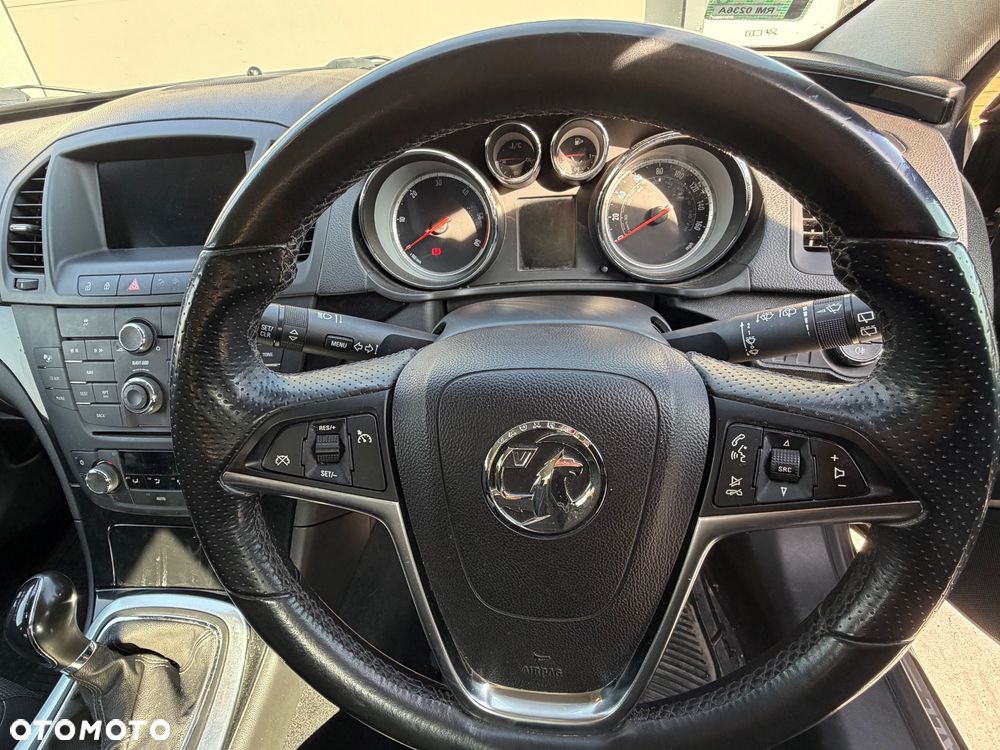 Opel Insignia - 8