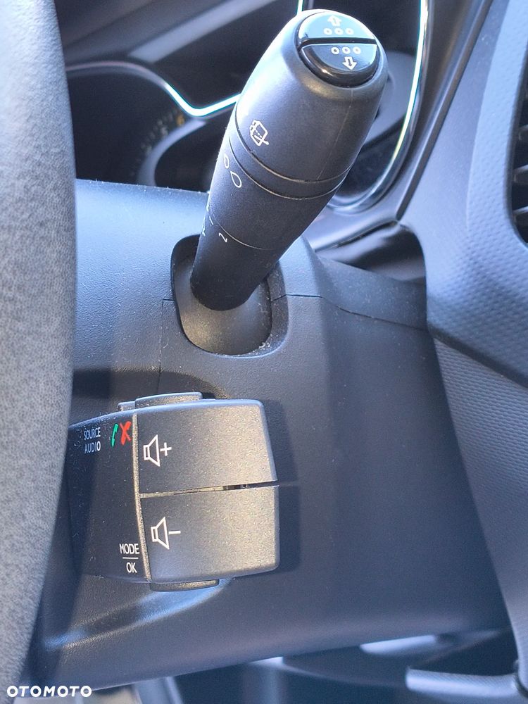 Renault Captur - 30