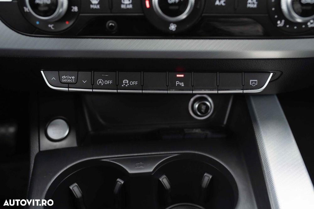 Audi A4 2.0 TDI S tronic Sport - 19