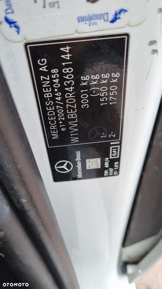 Mercedes-Benz Vito - 25