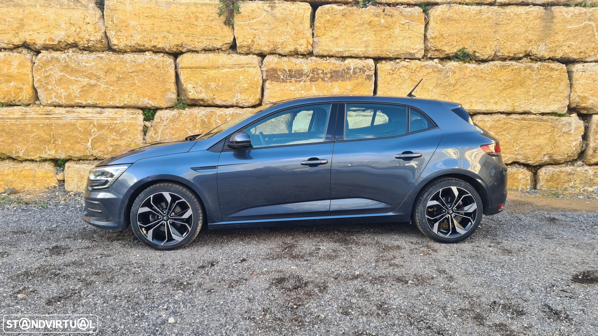 Renault Mégane 1.5 Blue dCi Intens EDC - 3