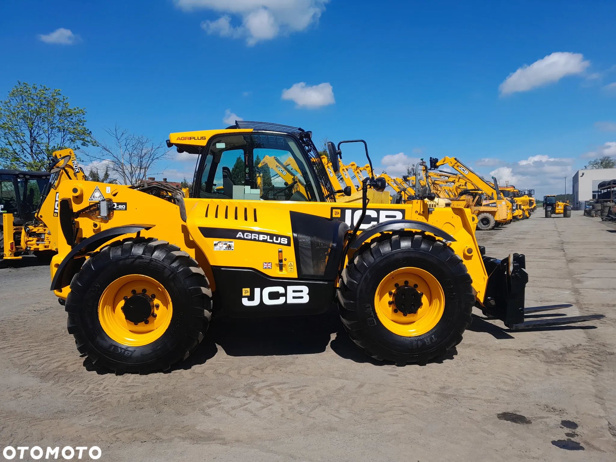 JCB 560-80 2019R agri plus - 1