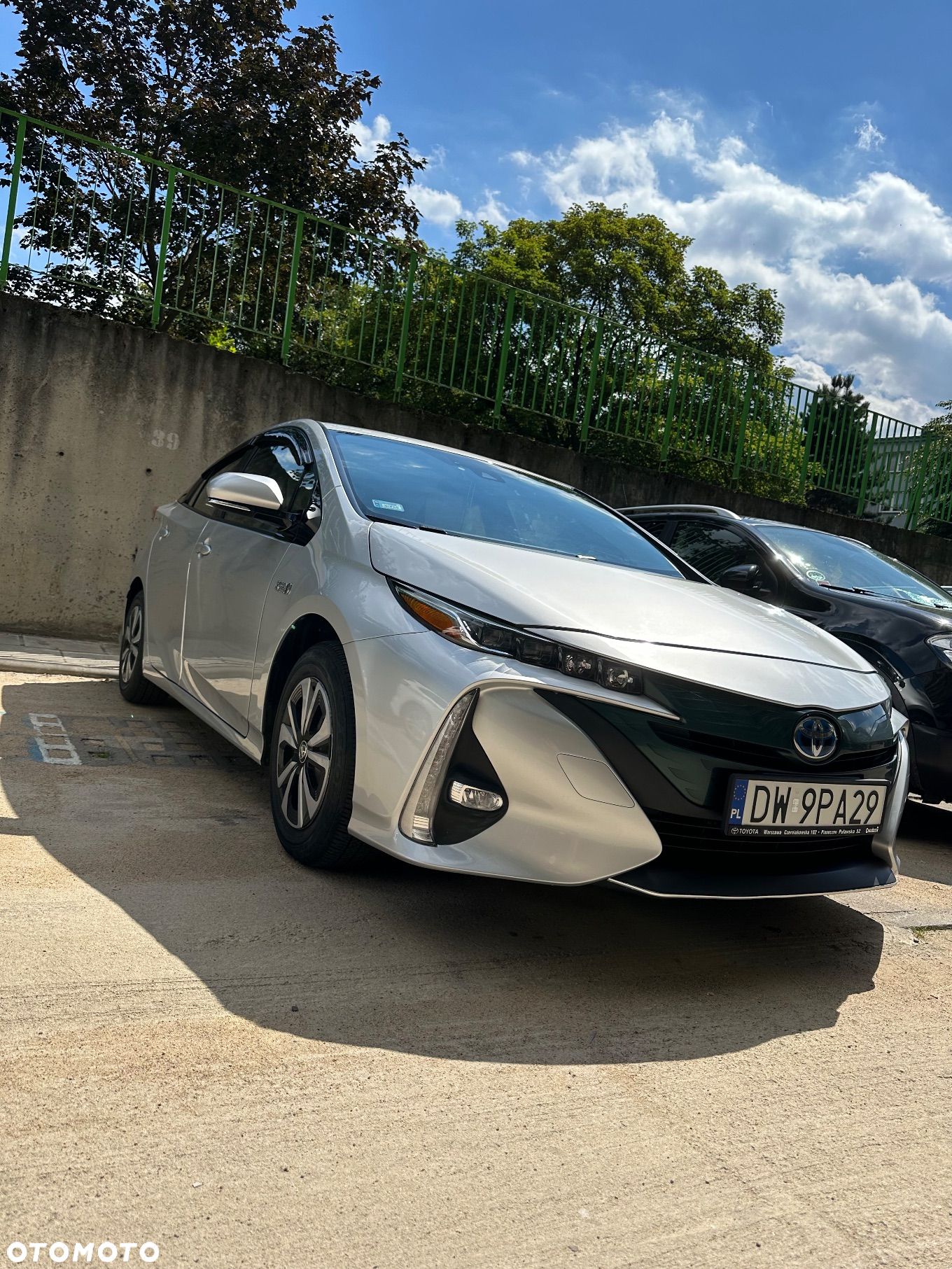 Toyota Prius 1.8 Hybrid Premium - 1